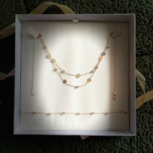 Chemin D’or gold double chain with matching bracelet